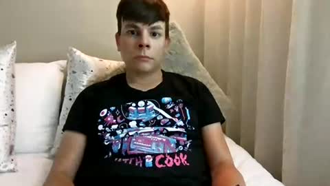 Snapshot of michaeltwinkboy chatting on July 6, 2026, 4:53 pm michaeltwinkboy online show from July 6, 2026, 4:53 pm