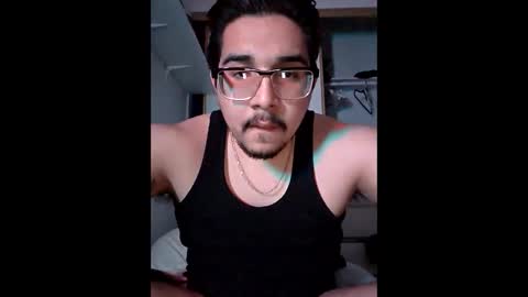 Snapshot of michealg23 chatting on January 10, 2026, 12:40 pm michealg23 online show from January 10, 2026, 12:40 pm