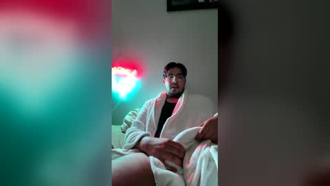 Snapshot of michealg23 chatting on March 22, 2026, 6:22 pm michealg23 online show from March 22, 2026, 6:22 pm