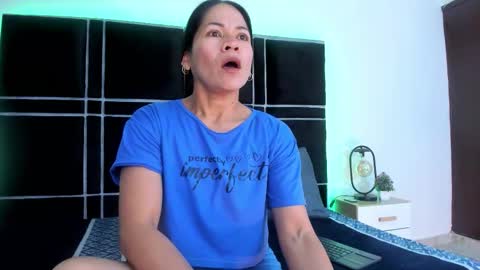 michel_vg online show from January 15, 2026, 11:04 am