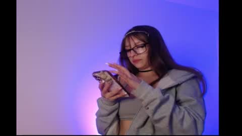 Snapshot of michell_bunny13 chatting on June 16, 2026, 2:25 am Michell online show from June 16, 2026, 2:25 am