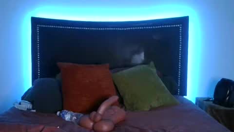 carmen savaged online show from March 9, 2025, 1:14 am