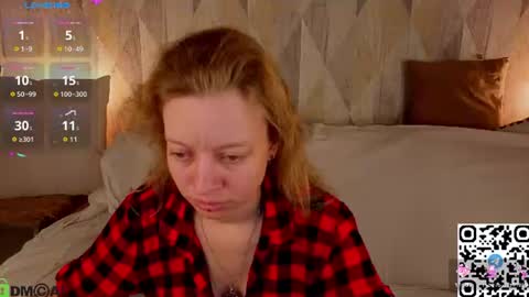 Snapshot of michelle_blond chatting on June 16, 2026, 1:08 am michelle_blond online show from June 16, 2026, 1:08 am