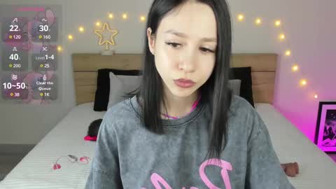 Snapshot of michelle_martinz chatting on February 25, 2025, 3:05 pm Michelle Martinez online show from February 25, 2025, 3:05 pm