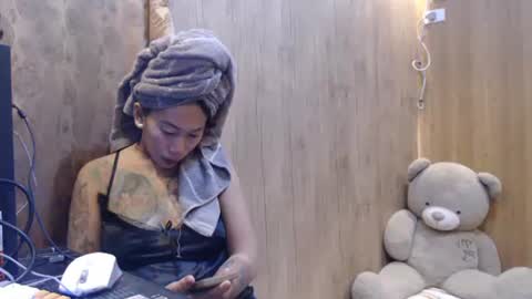 michelle_ux online show from January 11, 2026, 7:35 am
