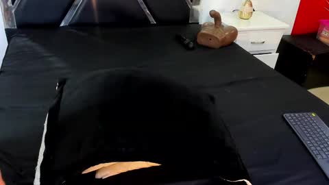 Michelle online show from October 23, 2025, 12:04 pm