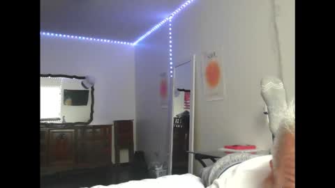 michiheartaaron503780 online show from November 18, 2025, 2:32 pm