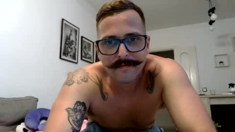 Snapshot of michrobinson chatting on August 4, 2026, 10:34 pm Mich Robinson online show from August 4, 2026, 10:34 pm