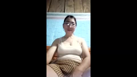 Snapshot of mickye00 chatting on April 24, 2026, 10:01 pm Miky online show from April 24, 2026, 10:01 pm