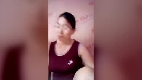 Snapshot of mickye00 chatting on June 16, 2026, 2:47 am Miky online show from June 16, 2026, 2:47 am