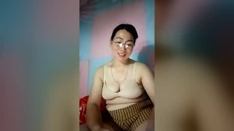 Snapshot of mickye00 chatting on July 16, 2026, 2:01 pm Miky online show from July 16, 2026, 2:01 pm