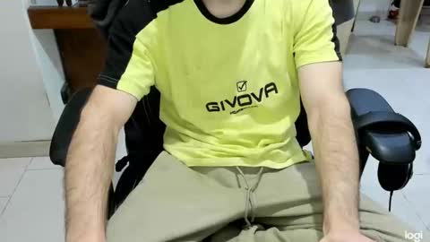 Snapshot of microfama00 chatting on March 13, 2026, 11:11 pm microfama00 online show from March 13, 2026, 11:11 pm