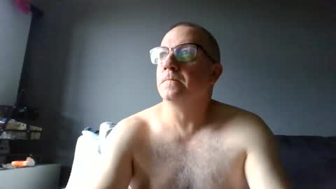 Snapshot of middleton2021 chatting on July 1, 2026, 4:29 pm middleton2021 online show from July 1, 2026, 4:29 pm