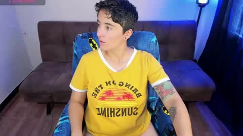 Blue online show from January 15, 2025, 3:39 pm