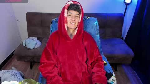 Blue online show from January 17, 2025, 3:34 am