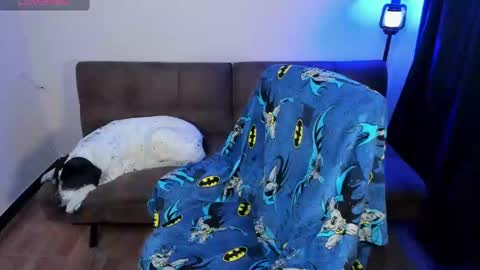 Blue online show from February 26, 2025, 4:25 am