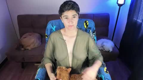 Blue online show from October 15, 2025, 3:23 pm