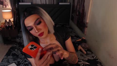 KATE online show from January 29, 2025, 1:49 pm