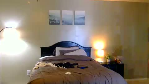 MidnightSun online show from May 9, 2026, 10:37 pm
