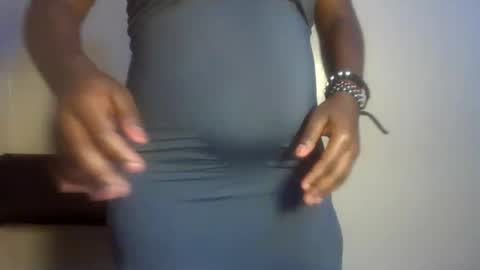 midnightt_curves online show from June 29, 2026, 7:36 am