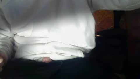 Snapshot of midtownhustler chatting on April 2, 2026, 1:20 pm midtownhustler online show from April 2, 2026, 1:20 pm