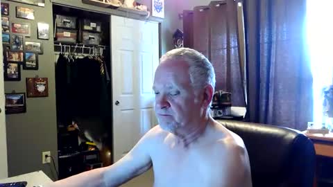 midwestdad09 online show from March 5, 2026, 6:15 pm