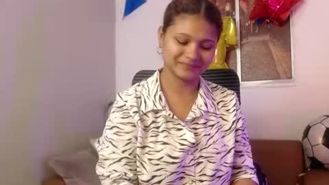 Snapshot of miel_alisha chatting on June 24, 2026, 2:27 pm miel online show from June 24, 2026, 2:27 pm