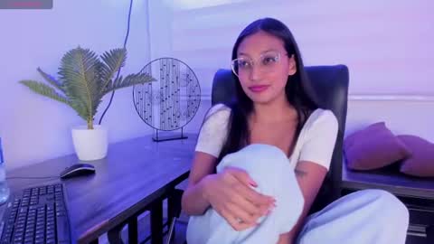Snapshot of miel_ambar chatting on June 23, 2026, 7:45 pm miel_ambar online show from June 23, 2026, 7:45 pm