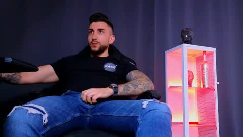 MightyAaron online show from February 9, 2025, 6:47 pm