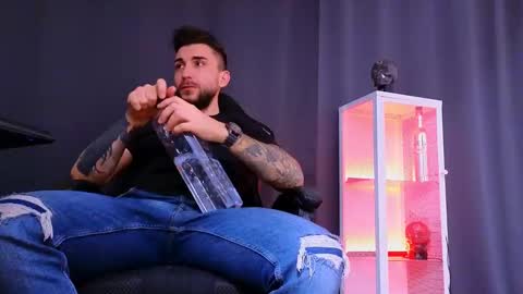 MightyAaron online show from March 7, 2025, 1:40 pm