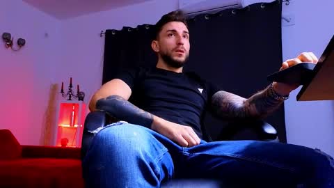 MightyAaron online show from September 11, 2025, 4:01 am