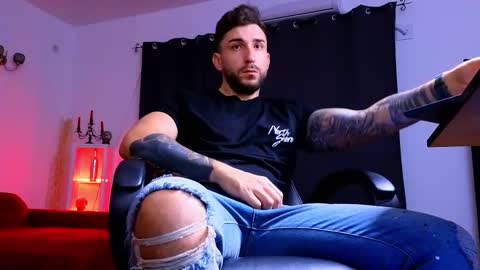 MightyAaron online show from October 16, 2025, 3:51 am