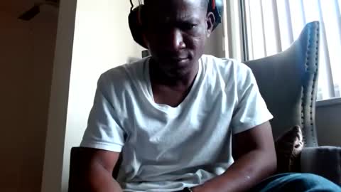 Mightymandingo online show from April 12, 2026, 10:37 pm