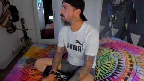 Snapshot of miguel_angeel_ chatting on May 16, 2026, 1:32 pm Miguel Angel online show from May 16, 2026, 1:32 pm