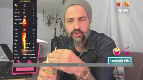 Snapshot of miguel_angeel_ chatting on June 19, 2026, 7:17 pm Miguel Angel online show from June 19, 2026, 7:17 pm