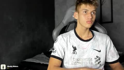 Miguel Hernandez online show from December 4, 2024, 11:02 pm