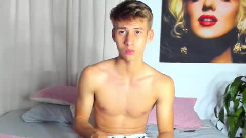 Miguel Hernandez online show from December 12, 2024, 10:20 pm