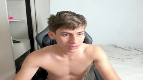 Miguel Hernandez online show from October 3, 2025, 4:48 pm