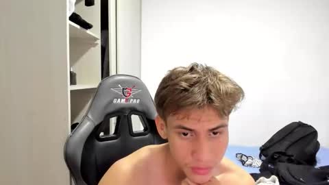 Miguel Hernandez online show from November 1, 2025, 11:07 pm