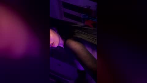 Midah online show from March 8, 2026, 7:39 pm