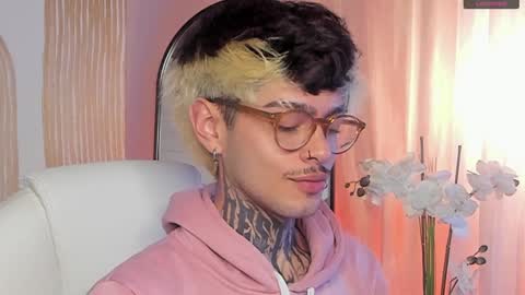 MIHAIL LEROY finally independent model online show from December 10, 2024, 9:11 pm