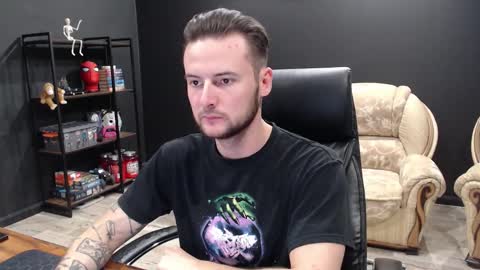 Misha Winchester online show from October 12, 2025, 7:07 am