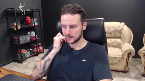 Misha Winchester online show from November 6, 2025, 8:48 am