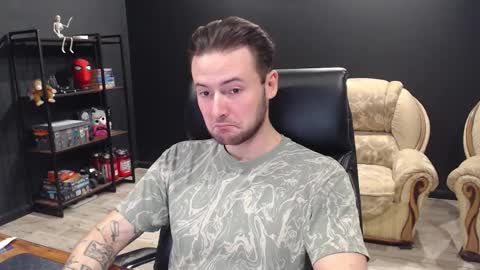 Misha Winchester online show from November 21, 2025, 8:13 am