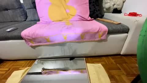 CoolFlow online show from October 19, 2025, 5:24 pm