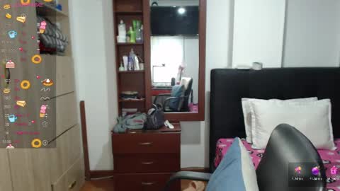  miia big1boobs online show from February 24, 2025, 11:30 pm