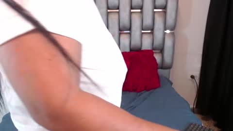 Snapshot of miia_rousee_ chatting on March 4, 2026, 11:22 pm ROUSSE online show from March 4, 2026, 11:22 pm