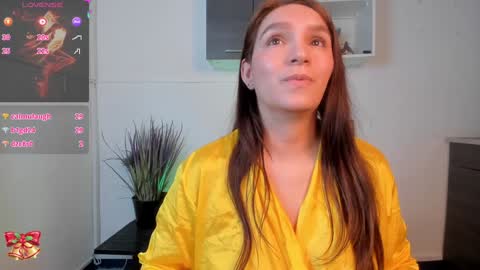 Miia 3 online show from December 4, 2024, 2:37 pm