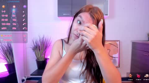 Miia 3 online show from December 9, 2024, 2:39 pm