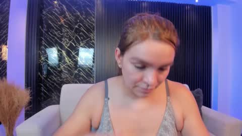 Miia 3 online show from February 21, 2025, 6:26 pm